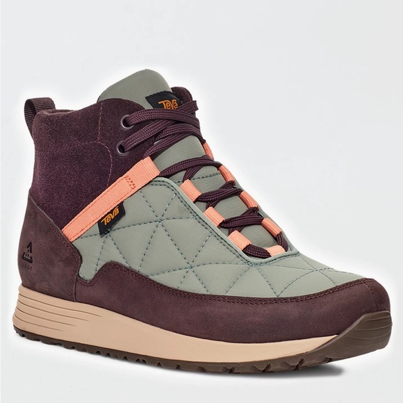 Teva Women's Quilted Boots - Olive and Burgundy - Picture 2 of 4